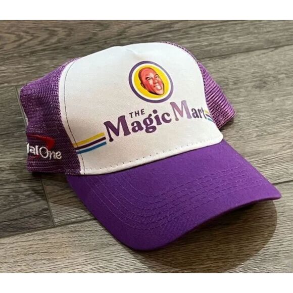 2024 March Madness Final Four Fanfest Magic Mart Johnson T-Shirt & Hat - Mens XL - Picture 3 of 7